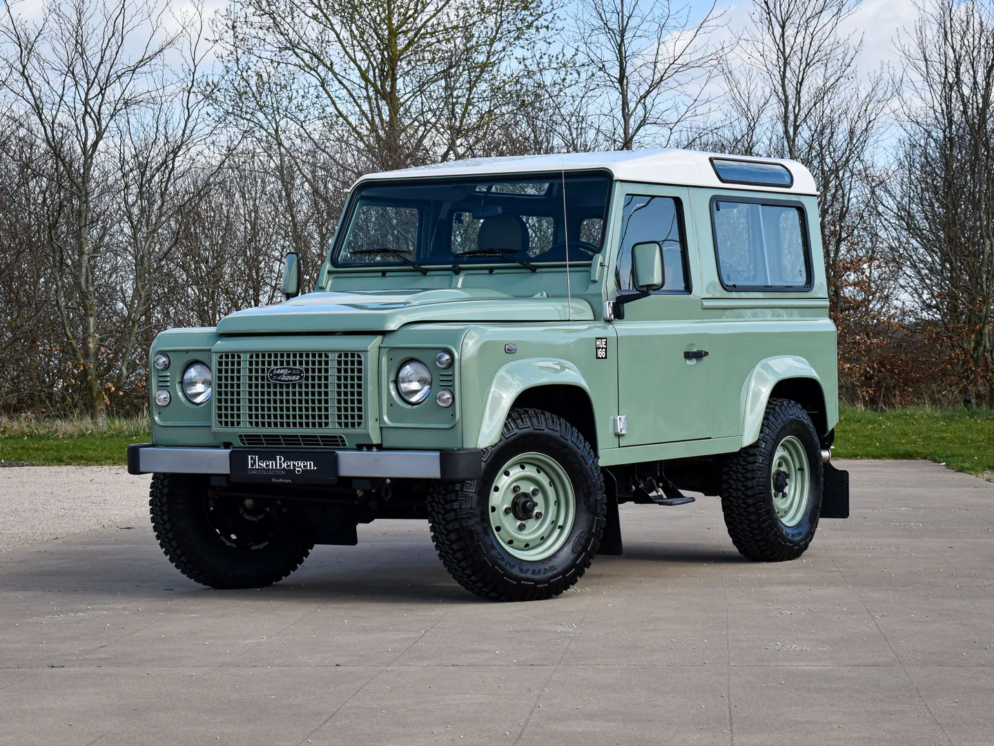 Land Rover Defender 2015