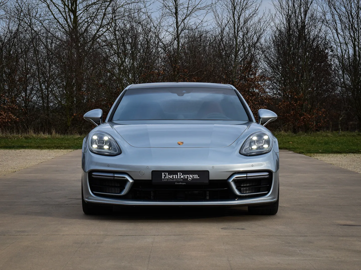 Porsche Panamera 2023