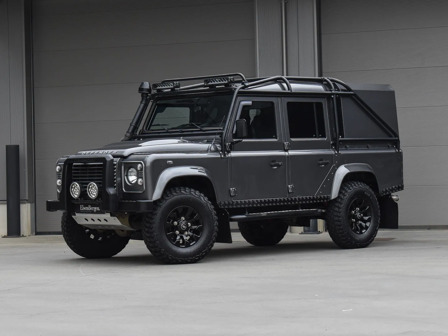 Land Rover Defender 2015